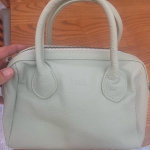 NWOT Beck small purse with crossbody strap